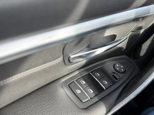 BMW 3er 318i M Sport Shadow