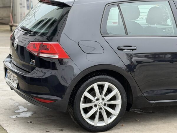 Volkswagen Golf VII 1.6 TDI Highline BlueMotion