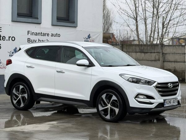 Hyundai Tucson 2.0 CRDI 4WD 6AT Premium+