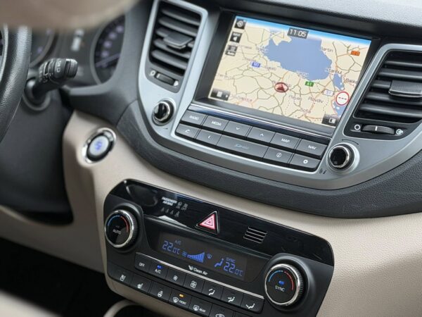 Hyundai Tucson 2.0 CRDI 4WD 6AT Premium+