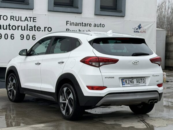Hyundai Tucson 2.0 CRDI 4WD 6AT Premium+
