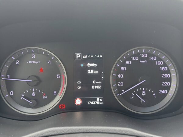 Hyundai Tucson 2.0 CRDI 4WD 6AT Premium+