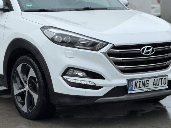 Hyundai Tucson 2.0 CRDI 4WD 6AT Premium+
