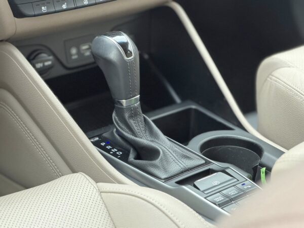 Hyundai Tucson 2.0 CRDI 4WD 6AT Premium+