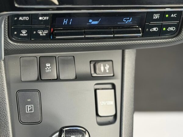 Toyota Auris 1.8 Hybrid Cool