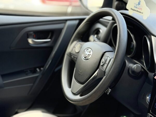 Toyota Auris 1.8 Hybrid Cool