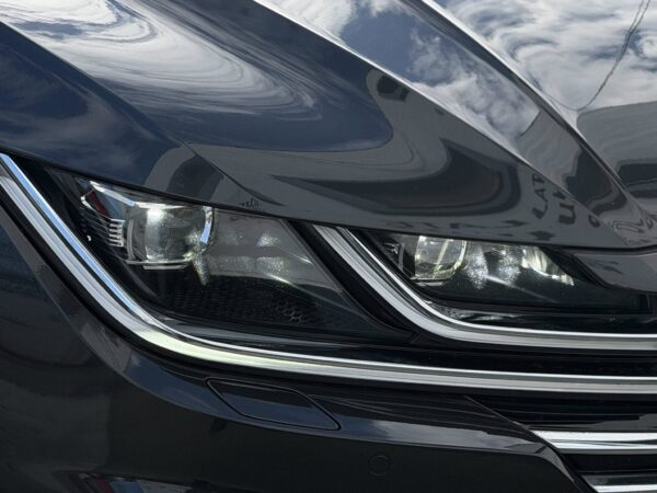 Volkswagen / Arteon 1.5 TSI ACT R-Line