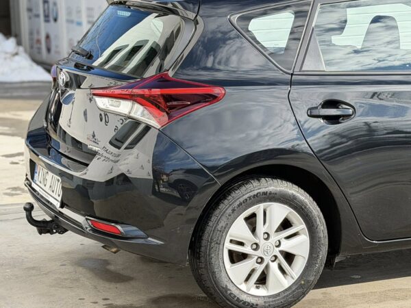 Toyota Auris 1.8 Hybrid Cool