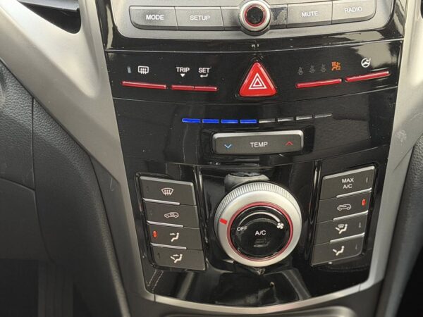 Ssangyong Tivoli 1.6 Turbodiesel Be Visual 4x2