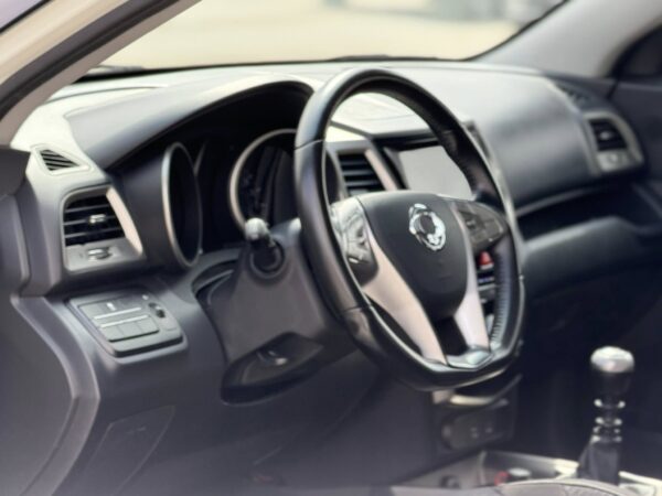 Ssangyong Tivoli 1.6 Turbodiesel Be Visual 4x2