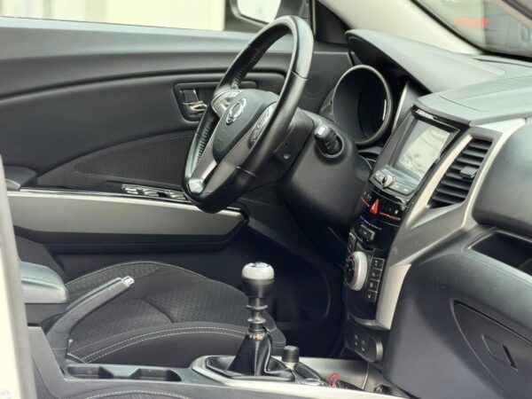 Ssangyong Tivoli 1.6 Turbodiesel Be Visual 4x2