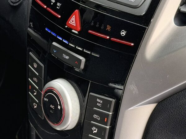 Ssangyong Tivoli 1.6 Turbodiesel Be Visual 4x2