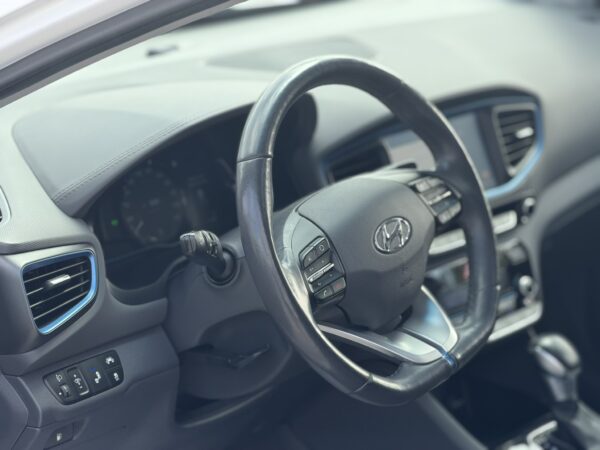 Hyundai IONIQ Hybrid
