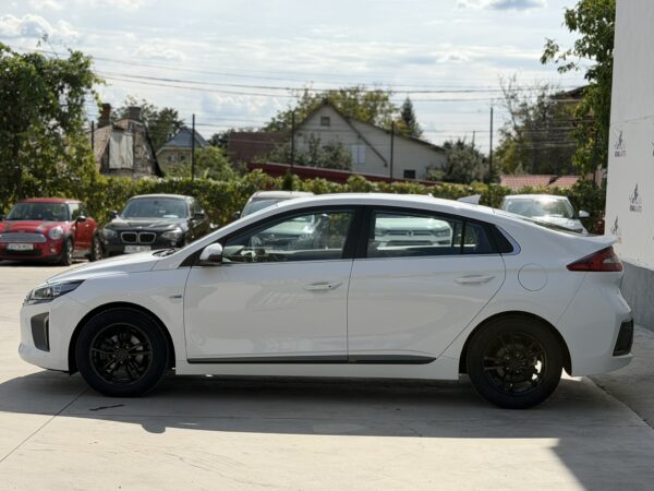 Hyundai IONIQ Hybrid
