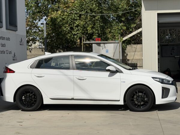 Hyundai IONIQ Hybrid