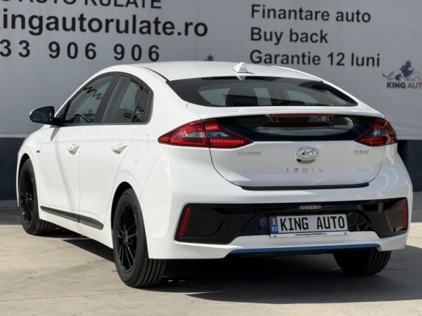 Hyundai IONIQ Hybrid