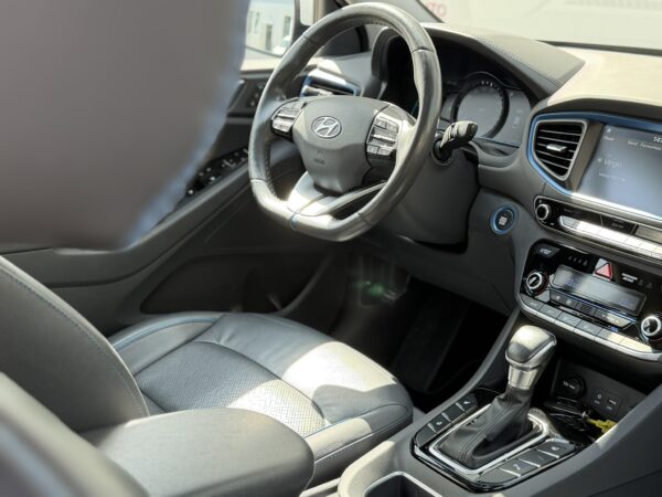 Hyundai IONIQ Hybrid