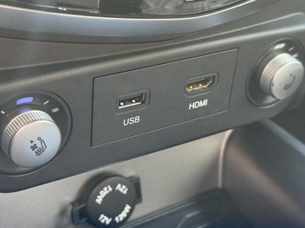SsangYong Tivoli second hand 2016 negru – foto 34