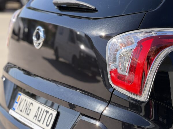 SsangYong Tivoli second hand 2016 negru – foto 13