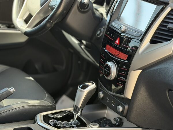 SsangYong Tivoli second hand 2016 negru – foto 25